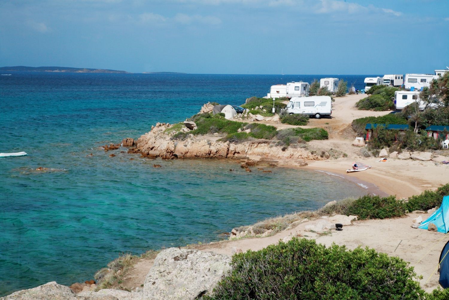 Centro Vacanze Isuledda baai strand zee