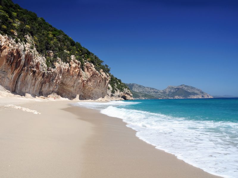 Sardinië strand zee rotsen