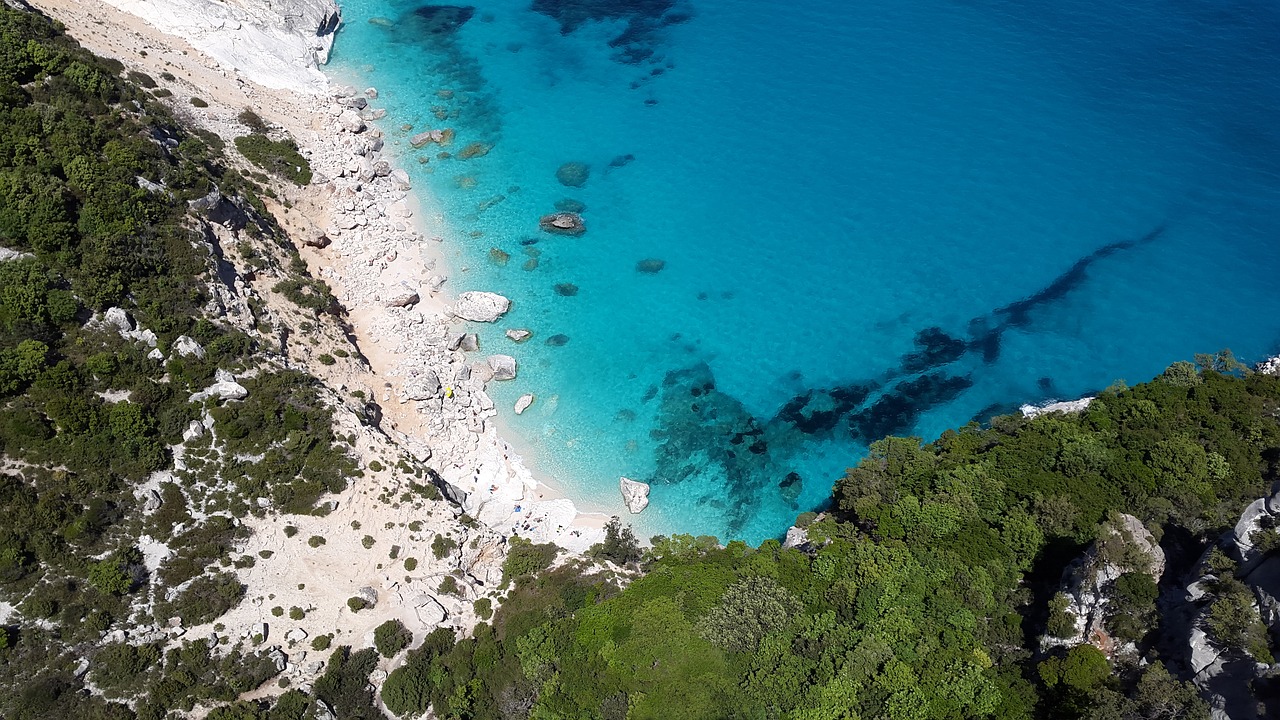 Citytrip combineren met strandvakantie Sardinië 