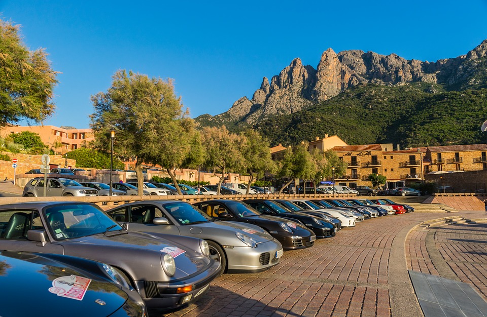 Sardinië - met de aut - Parkeer je auto in mooi landschap